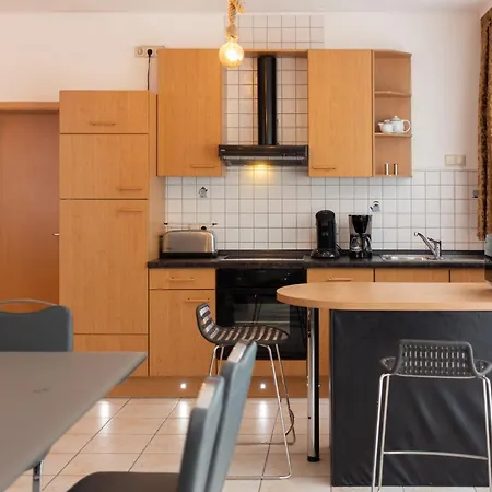 Adriana-the Queen Luxury Living Apartment