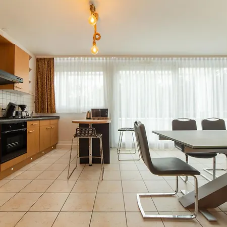 Adriana-the Queen Luxury Living Apartment