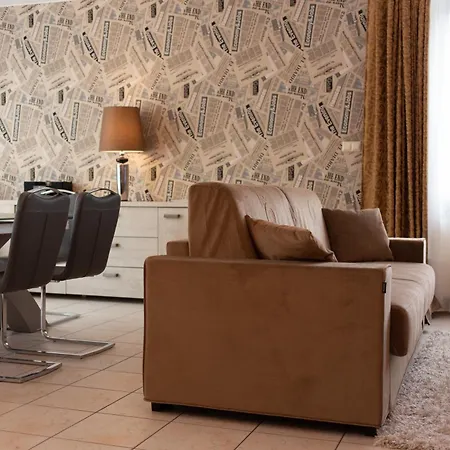 Adriana-the Queen Luxury Living Люксембург