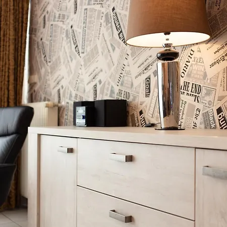 Adriana-the Queen Luxury Living *